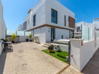 Re-Sale - Detached Villa - Orihuela Costa - Villamartin