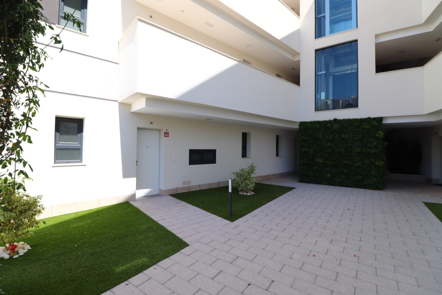 Re-Sale - Apartment - Orihuela Costa - Villamartin