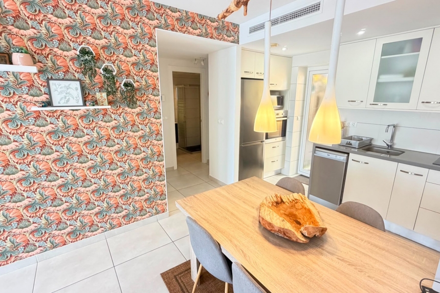 Re-Sale - Apartment - Torrevieja - Aguas Nuevas
