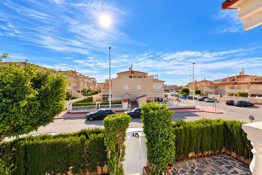 Re-Sale - Semi Detached Villa - Orihuela Costa - Playa Flamenca