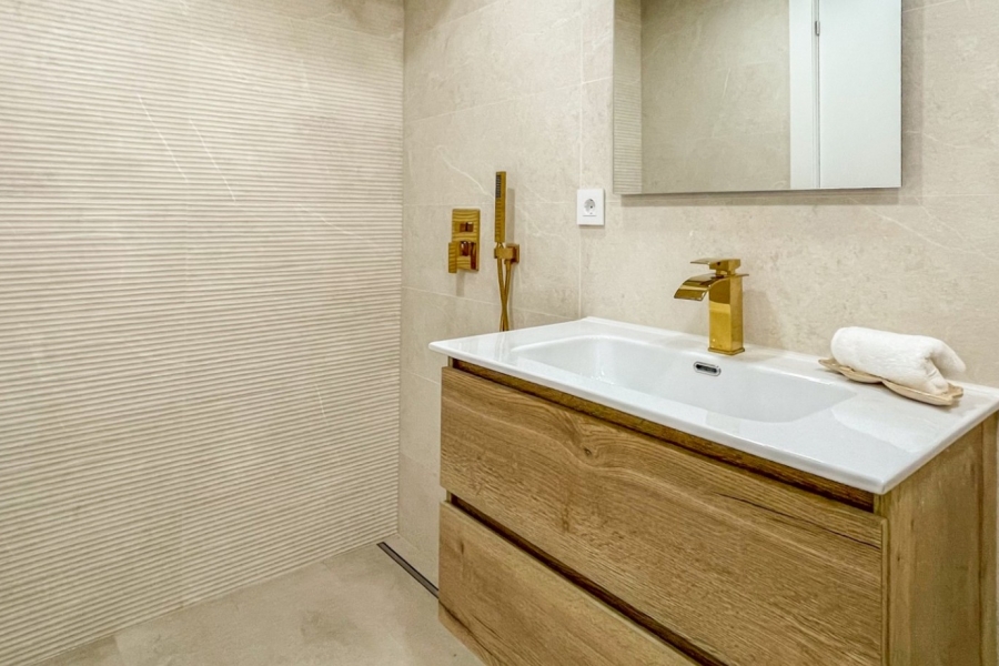 Re-Sale - Apartment - Torrevieja - Playa Acequion