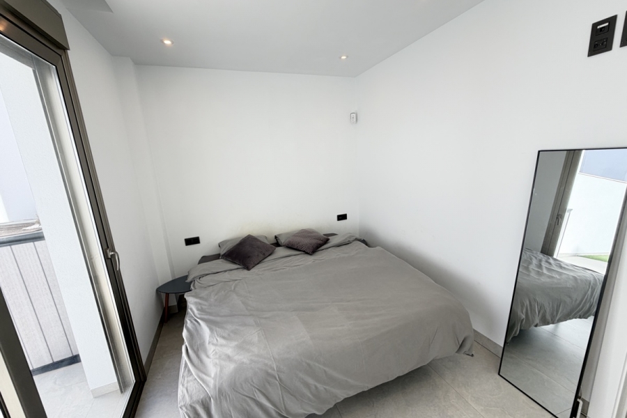 Re-Sale - Detached Villa - Orihuela Costa - Villamartin