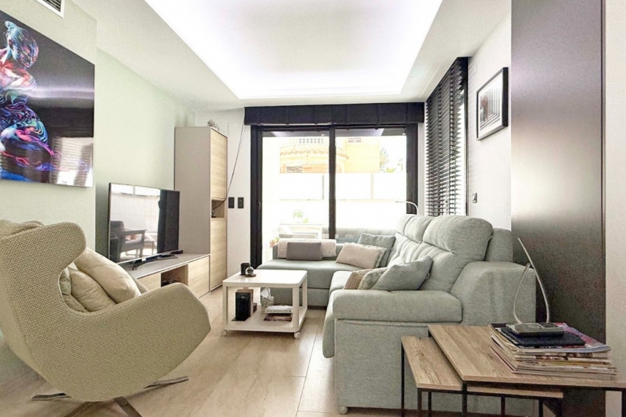 Re-Sale - Detached Villa - Orihuela Costa - Villamartin