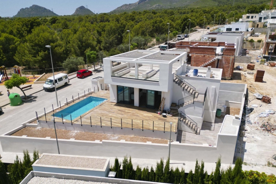 New - Detached Villa - Polop - Alberca