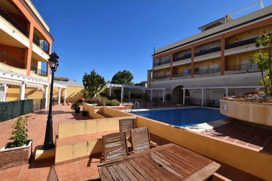 Re-Sale - Apartment - Algorfa - Algorfa - Village