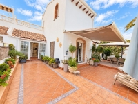 Re-Sale - Semi Detached Villa - Orihuela Costa - Villamartin