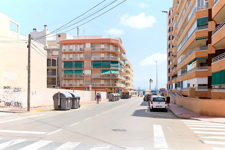 Re-Sale - Apartment - Torrevieja - Torre La Mata