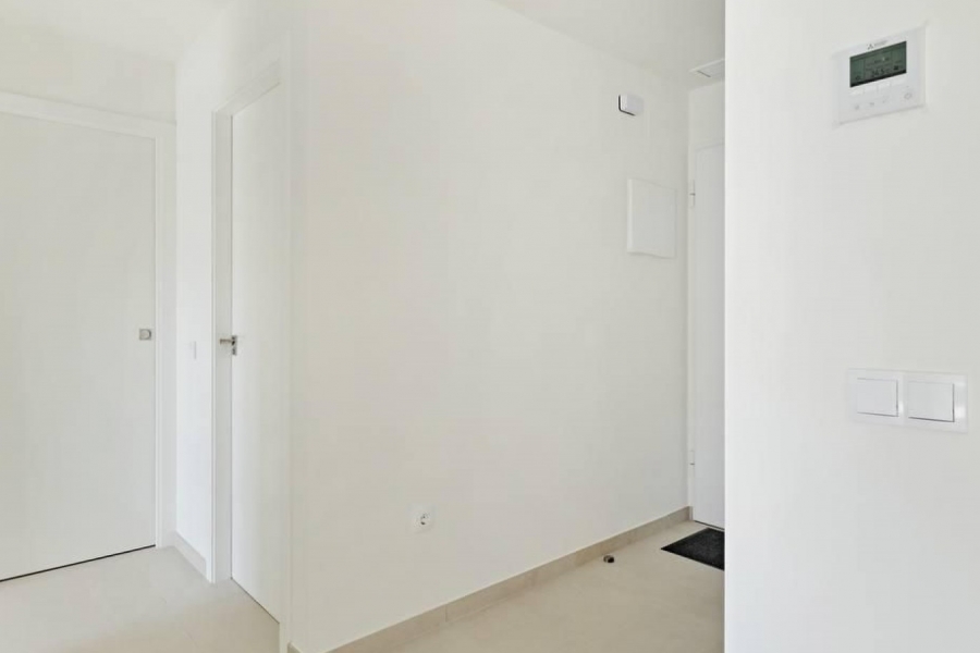 Re-Sale - Apartment - Torrevieja - La Veleta