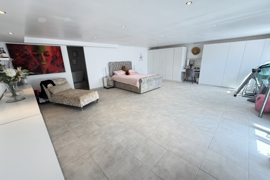 Re-Sale - Detached Villa - San Miguel de Salinas - Lake View Mansions
