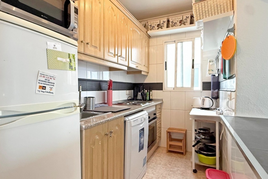 Re-Sale - Apartment - Torrevieja - Torrevieja - Centre