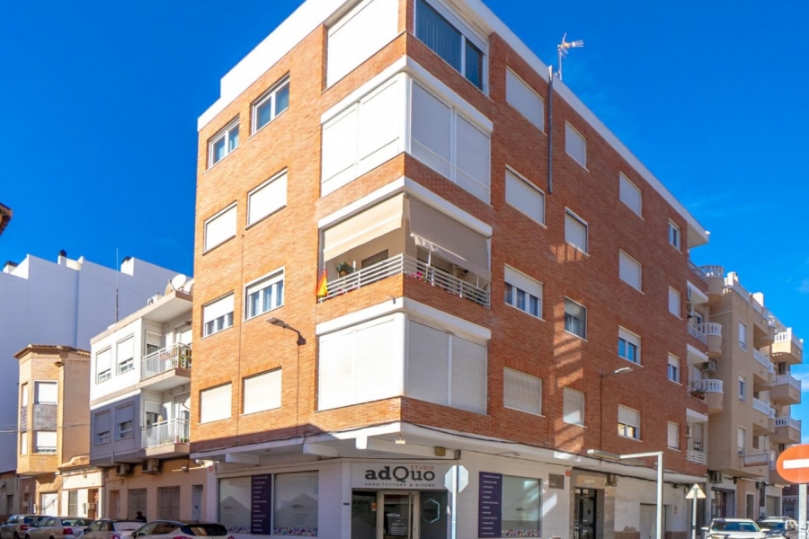 Re-Sale - Apartment - Torrevieja - Torrevieja - Centre