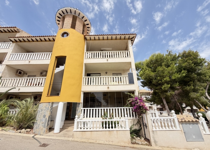 Re-Sale - Apartment - Orihuela Costa - Villamartin