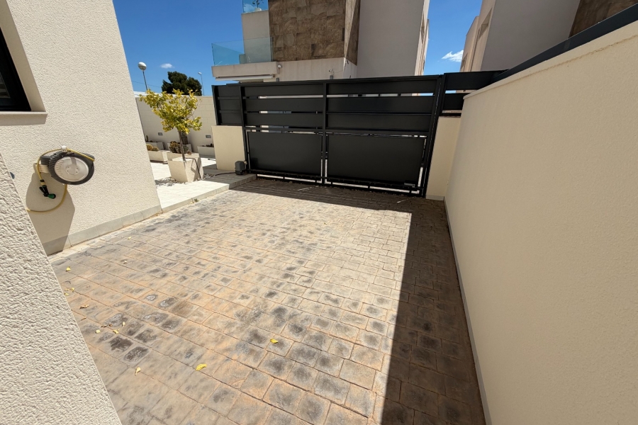 Re-Sale - Detached Villa - Ciudad Quesada - La Laguna