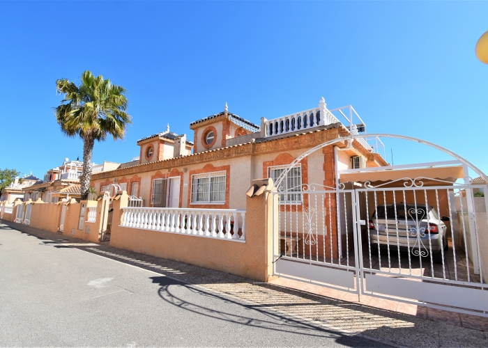 Videresalg - Quad Villa - Orihuela Costa - Playa Flamenca