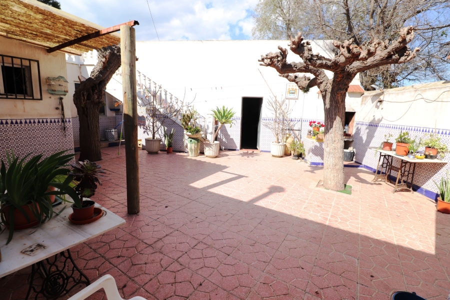 Wederverkoop - Vrijstaande Villa - Heredades - Heredades - Dorp