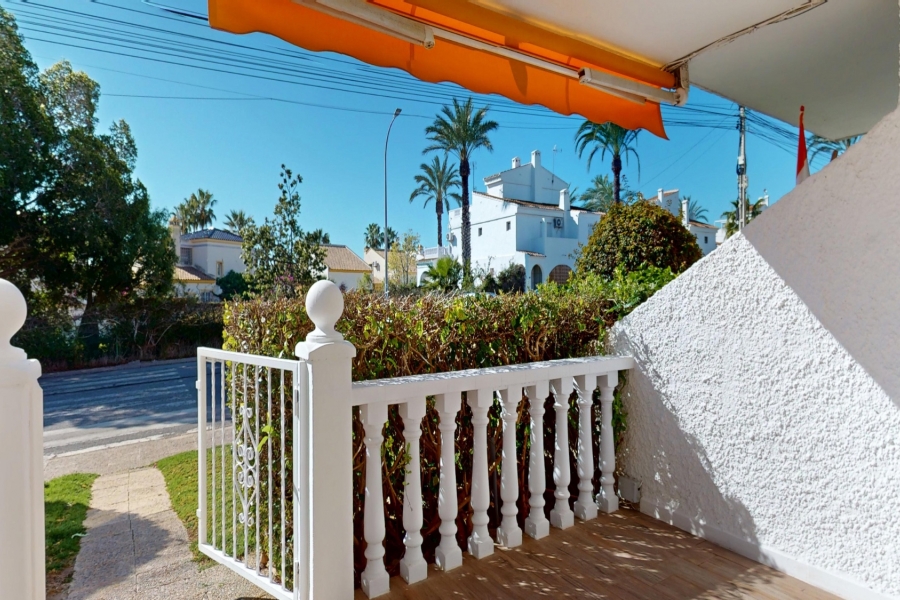 Re-Sale - Bungalow - Orihuela Costa - Villamartin