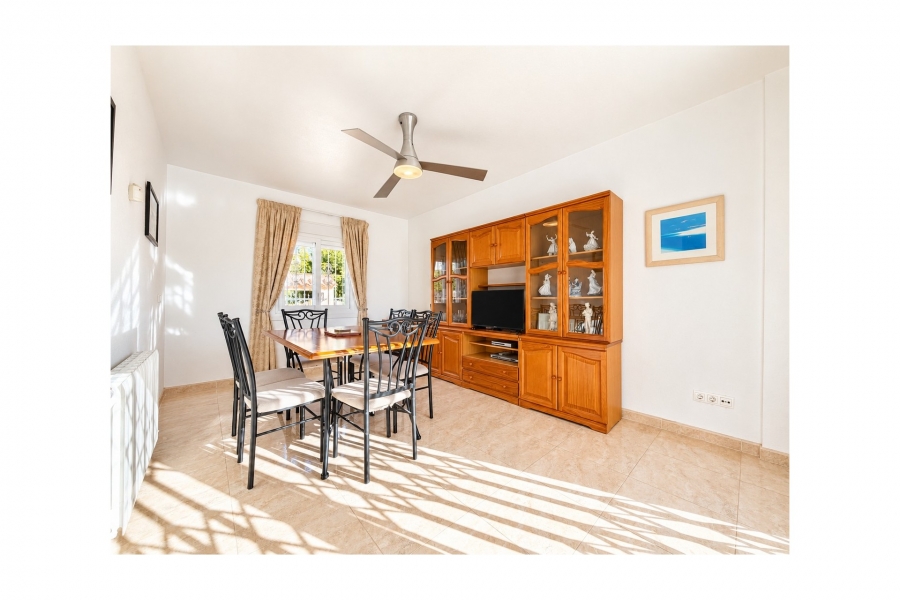 Re-Sale - Detached Villa - La Marina - La Marina - Urbanization