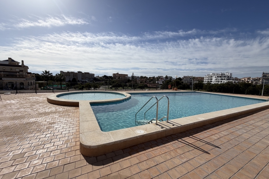 Re-Sale - Apartment - Orihuela Costa - La Zenia
