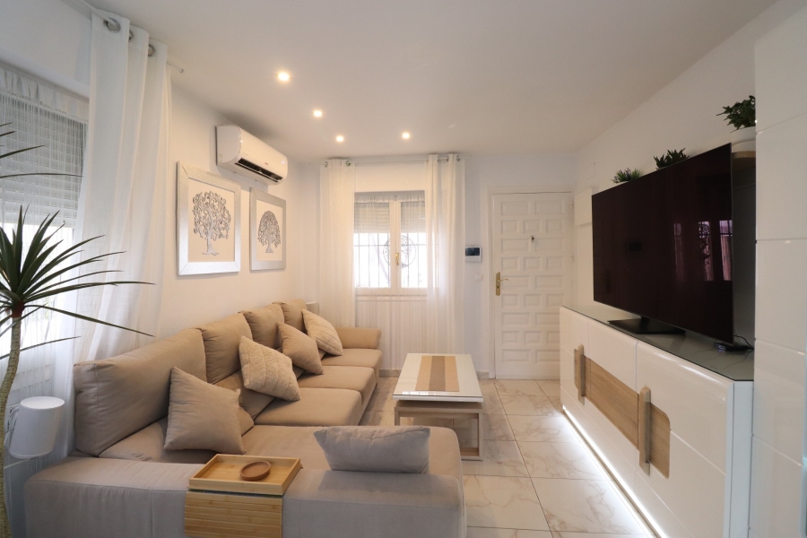 Re-Sale - Detached Villa - Orihuela Costa - La Florida