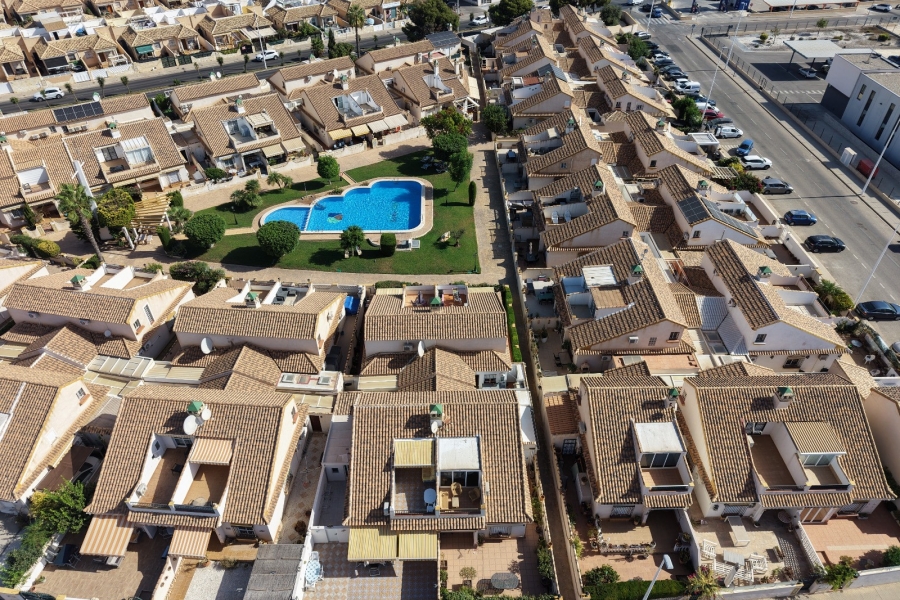 Re-Sale - Semi Detached Villa - Orihuela Costa - La Zenia