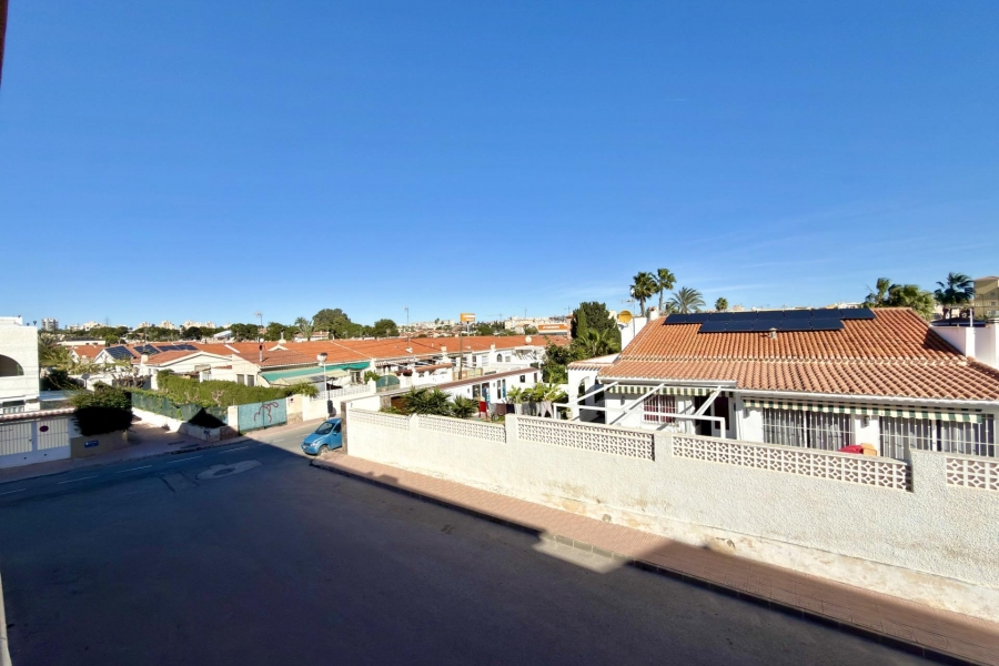 Re-Sale - Apartment - Torrevieja - Playa de los Locos