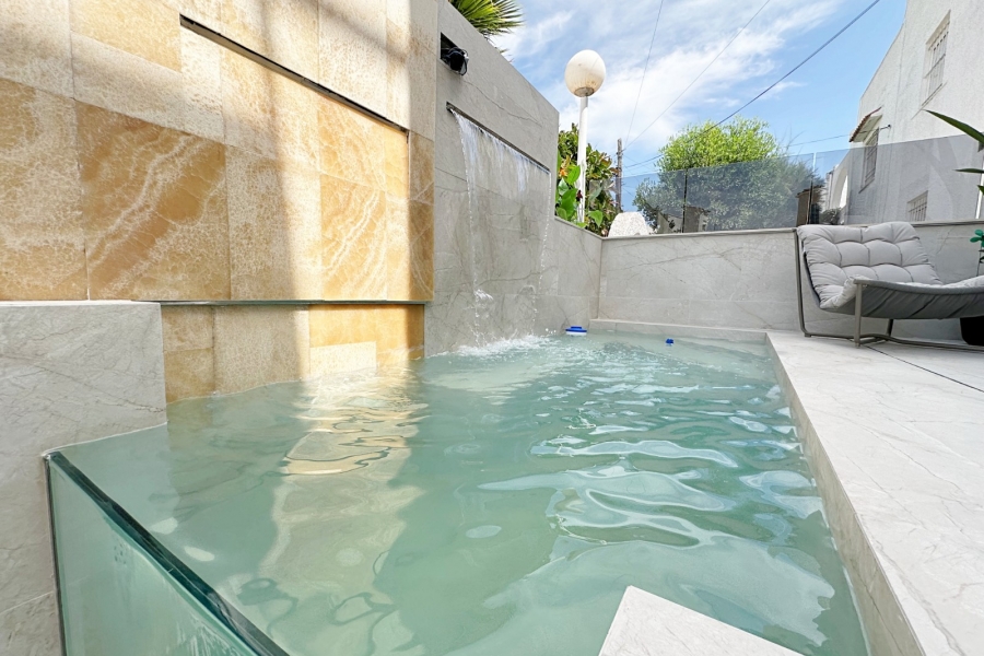 Re-Sale - Townhouse - Torrevieja - Aguas Nuevas