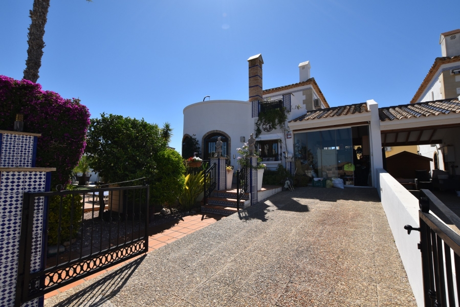 Re-Sale - Detached Villa - Algorfa - La Finca Golf Resort