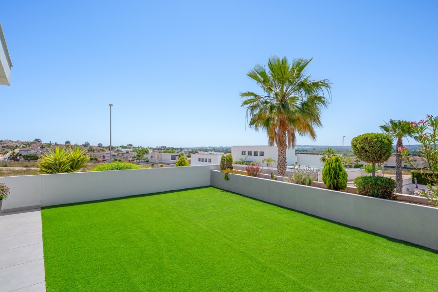 Re-Sale - Detached Villa - La Marina - La Marina - Urbanization
