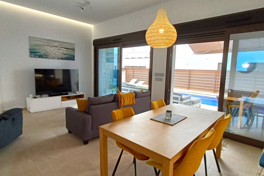 Re-Sale - Detached Villa - Los Montesinos - Entre Naranjos / Vistabella Golf