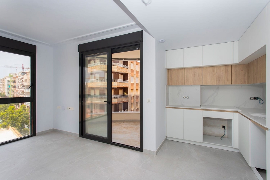 Re-Sale - Apartment - Torrevieja - Torrevieja - Centre