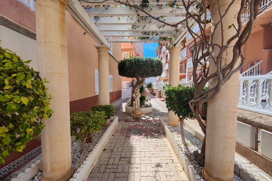 Re-Sale - Apartment - Torrevieja - Torre La Mata