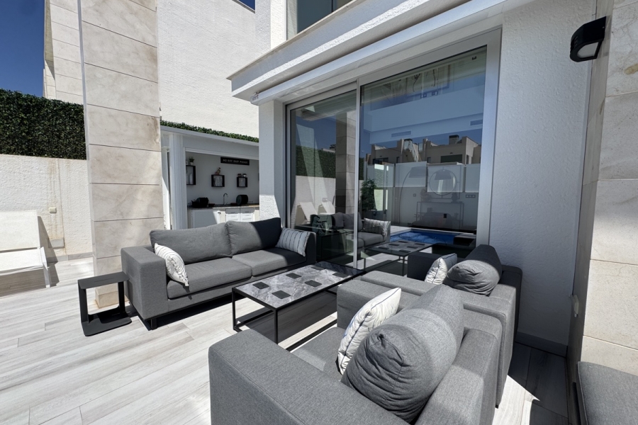 Re-Sale - Detached Villa - Orihuela Costa - Lomas de Cabo Roig