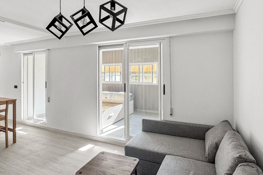 Re-Sale - Apartment - Torrevieja - Torrevieja - Centre
