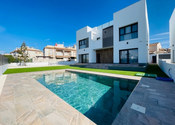 Chalet - Nueva - Torrevieja - Torrevieja
