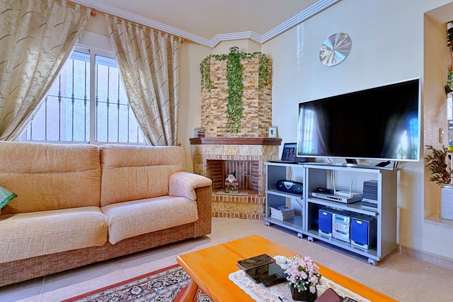 Re-Sale - Detached Villa - Orihuela Costa - Punta Prima