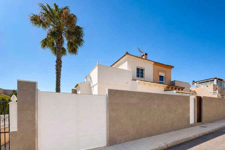 Re-Sale - Quad Villa - Orihuela Costa - Los Altos