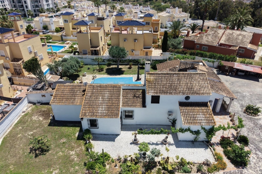 Re-Sale - Detached Villa - Orihuela Costa - Villamartin