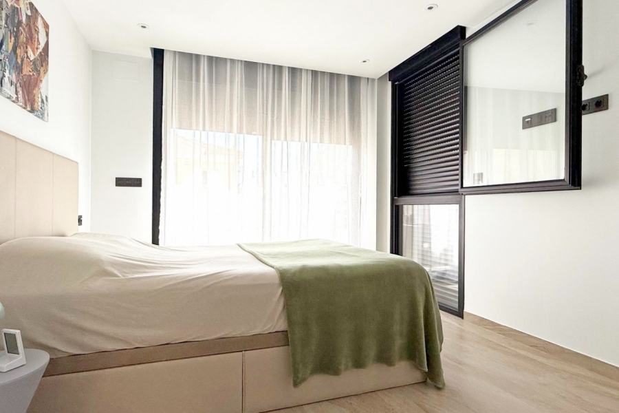 Re-Sale - Detached Villa - Orihuela Costa - Villamartin