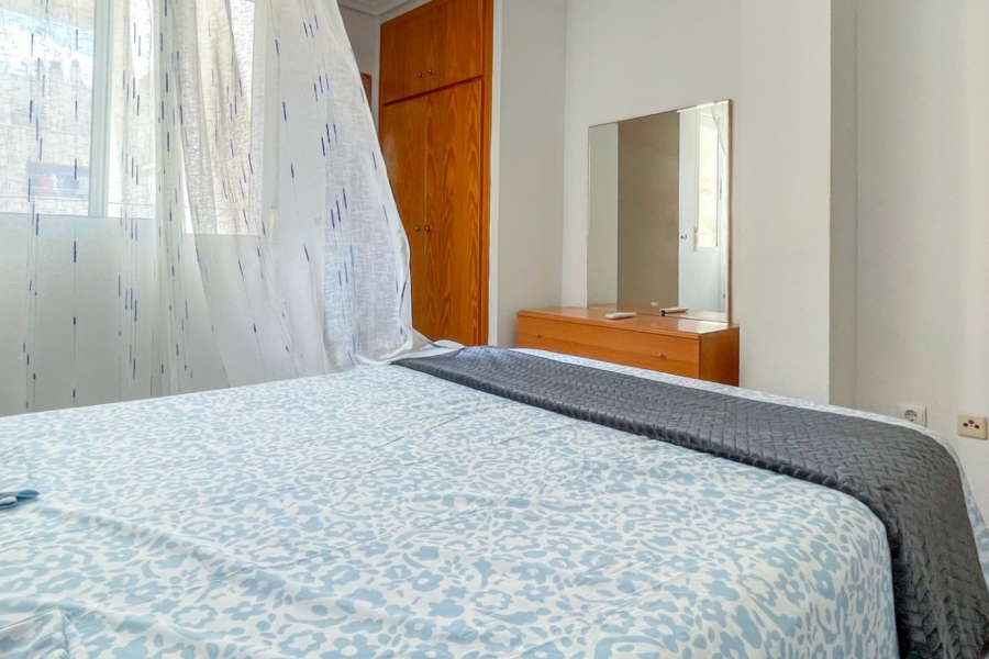Re-Sale - Apartment - Torrevieja - Torrevieja - Centre