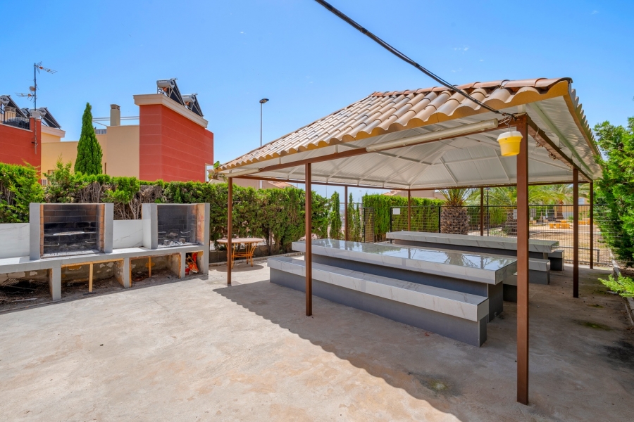 Re-Sale - Apartment - Torrevieja - Aguas Nuevas