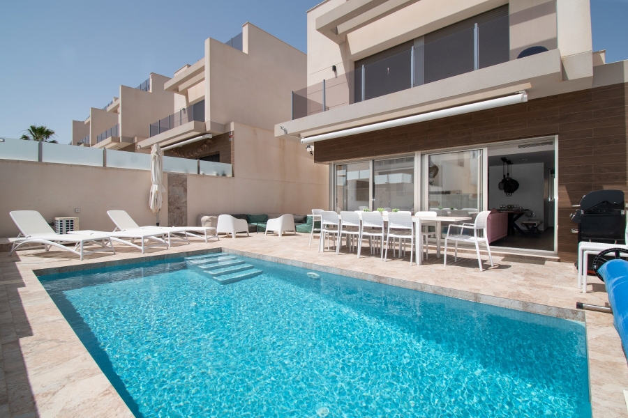Re-Sale - Detached Villa - Orihuela Costa - Villamartin