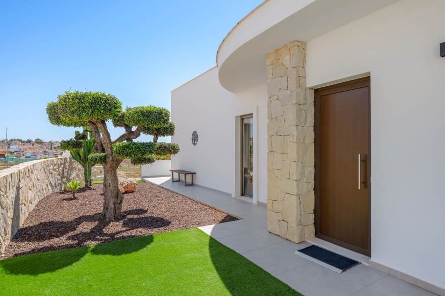 Re-Sale - Detached Villa - La Marina - La Marina - Urbanization