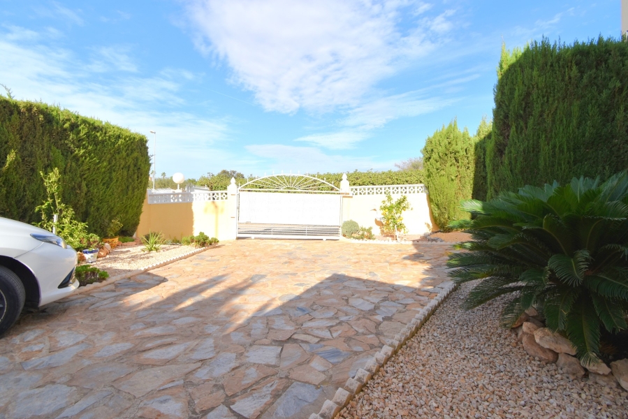 Re-Sale - Semi Detached Villa - Orihuela Costa - Los Altos