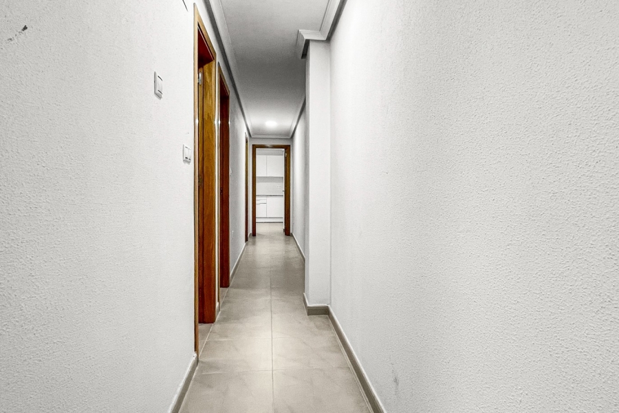 Re-Sale - Apartment - Torrevieja - Playa Acequion