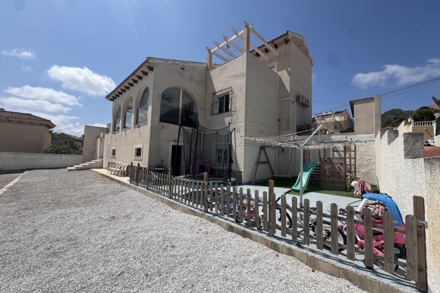 Re-Sale - Detached Villa - San Miguel de Salinas - Las Comunicaciones