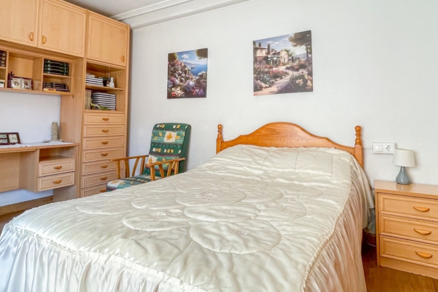 Re-Sale - Apartment - Torrevieja - Playa Acequion