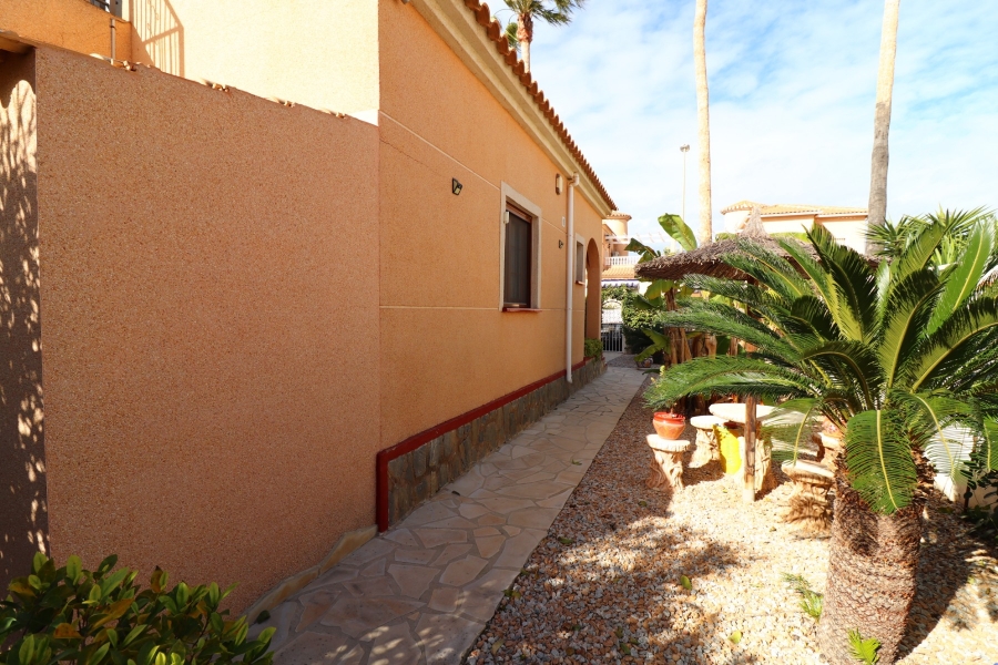 Re-Sale - Detached Villa - Ciudad Quesada - Atalayas