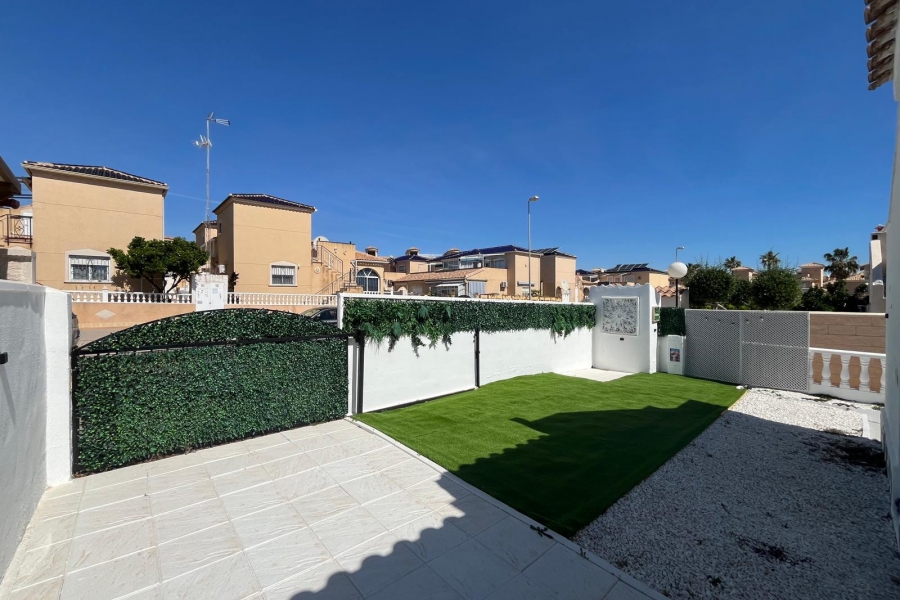 Re-Sale - Quad Villa - Orihuela Costa - Punta Prima