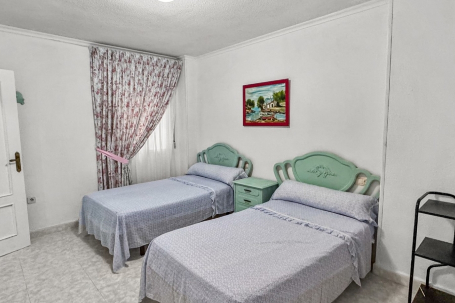 Re-Sale - Apartment - Torrevieja - Playa Los Locos