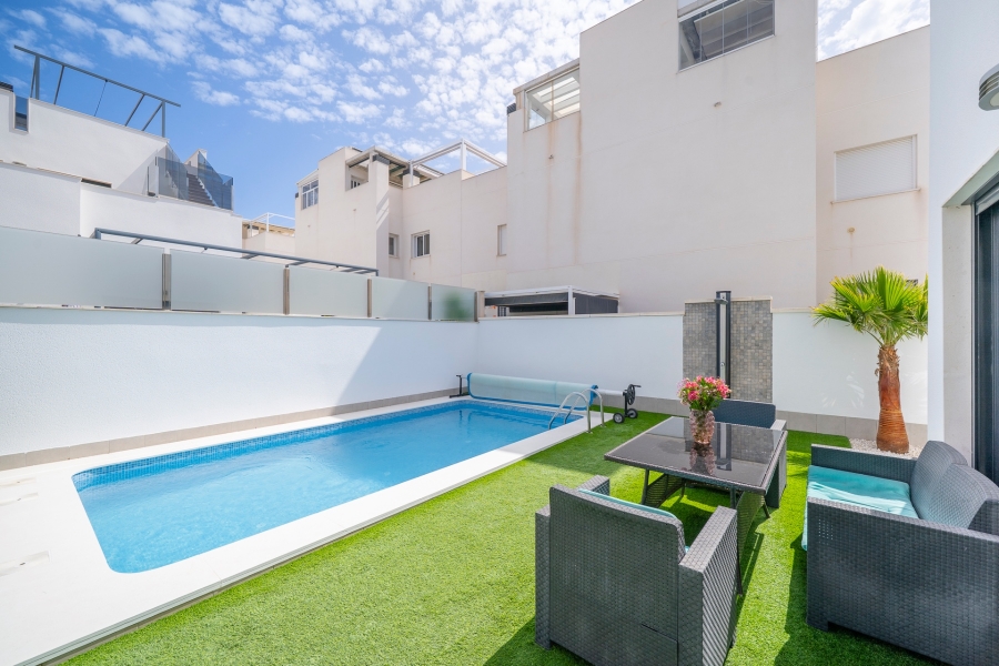 Re-Sale - Detached Villa - Torrevieja - Aguas Nuevas